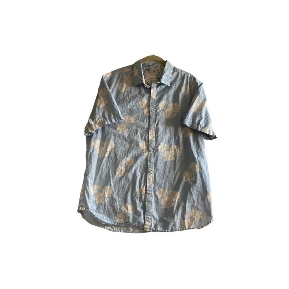 Denim and flower men’s light blue and white floral, short sleeve button down shi